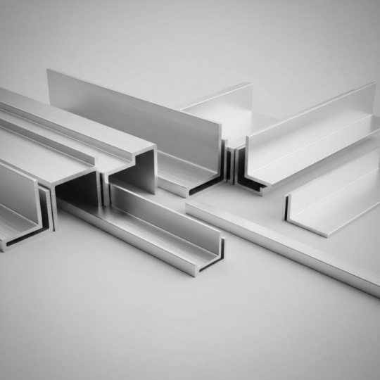 Aluminum Right Angle Extrusion: 6061 Vs 6063 Alloy Showdown